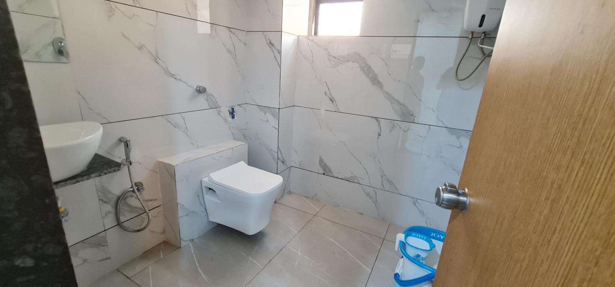 Hotel Vivan Вадодара Екстериор снимка